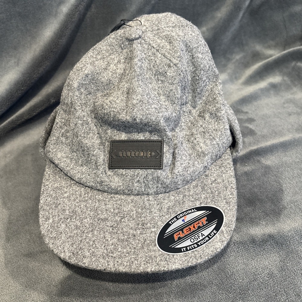 NWT Cap‎ Flexfit Unisex OSFA- Electric.  - Grey
